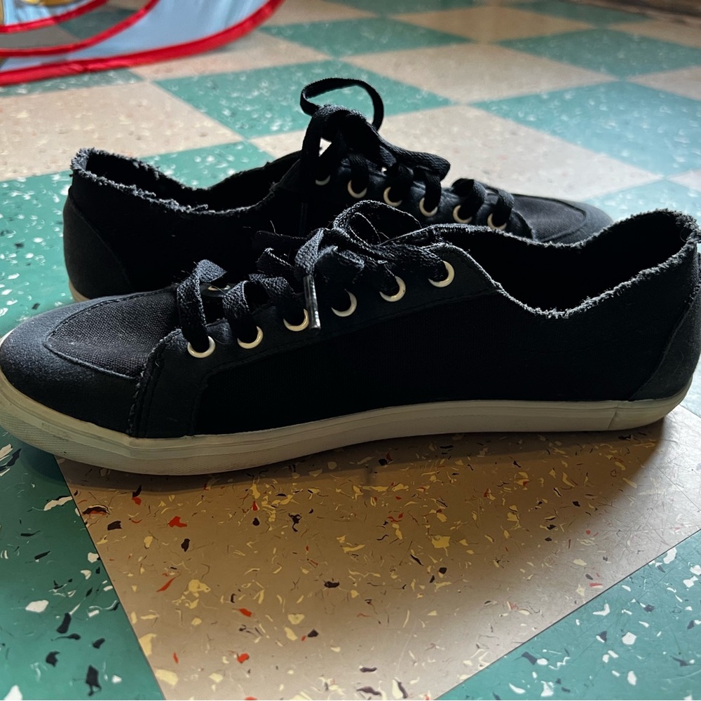 Macbeth Adams Shoes - Picture 6 of 8